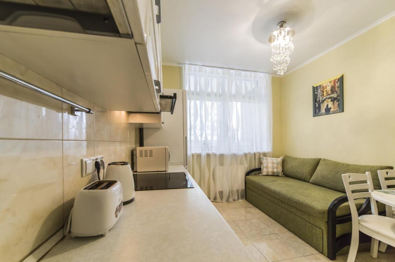 Apartamento 1 Поверх Ж К Паркові Озера Метро Дарниця Kiev Exterior foto